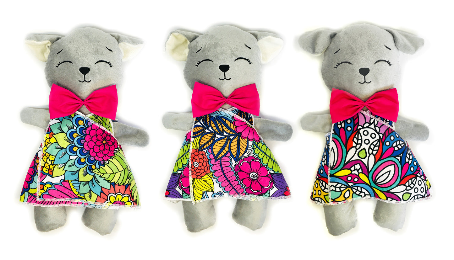 Perro de peluche gris con 3 vestidos para colorear completamente lavables incluye set de plumones