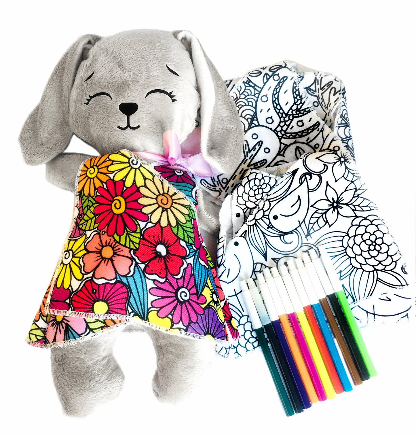 Conejo de peluche gris con 3 vestidos para colorear completamente lavables incluye set de plumones